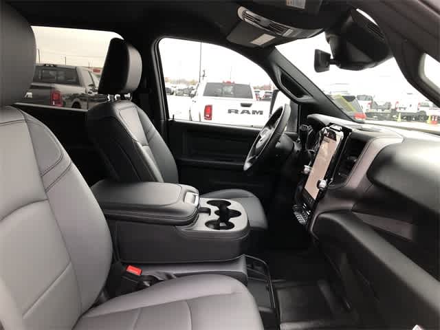 2026 RAM 3500 RAM 3500 TRADESMAN CREW CAB 4X4 8' BOX