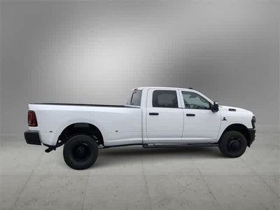 2026 RAM 3500 RAM 3500 TRADESMAN CREW CAB 4X4 8' BOX