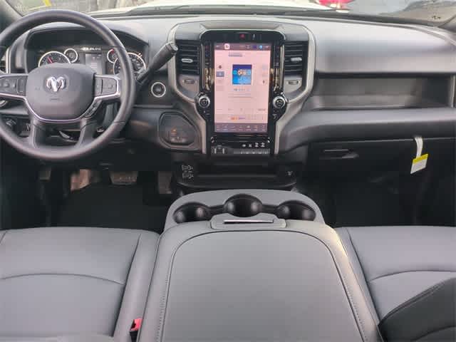 2026 RAM 3500 RAM 3500 TRADESMAN CREW CAB 4X4 8' BOX