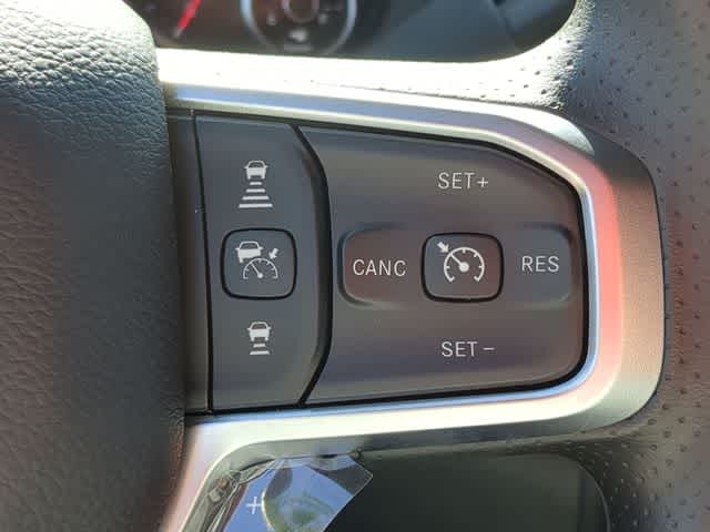 2026 RAM 3500 RAM 3500 TRADESMAN CREW CAB 4X4 8' BOX