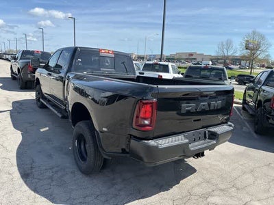 2026 RAM 3500 RAM 3500 TRADESMAN CREW CAB 4X4 8' BOX