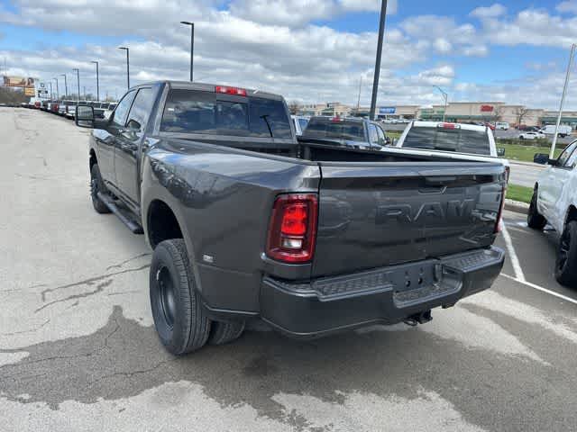 2026 RAM 3500 RAM 3500 TRADESMAN CREW CAB 4X4 8' BOX
