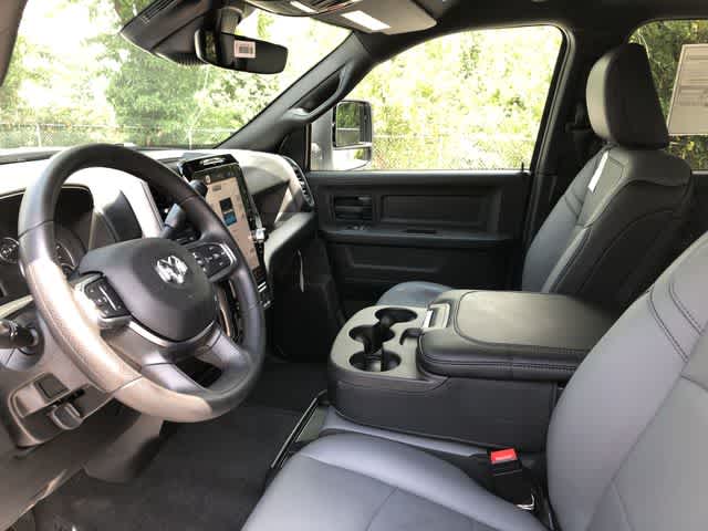 2026 RAM 3500 RAM 3500 TRADESMAN CREW CAB 4X4 8' BOX