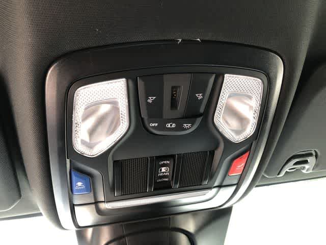 2026 RAM 3500 RAM 3500 TRADESMAN CREW CAB 4X4 8' BOX