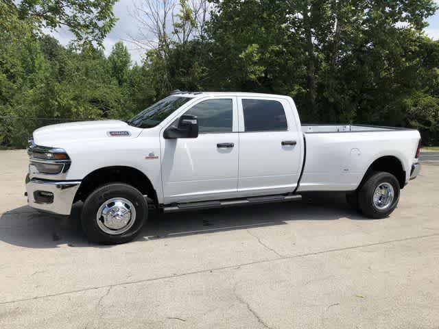 2026 RAM 3500 RAM 3500 TRADESMAN CREW CAB 4X4 8' BOX