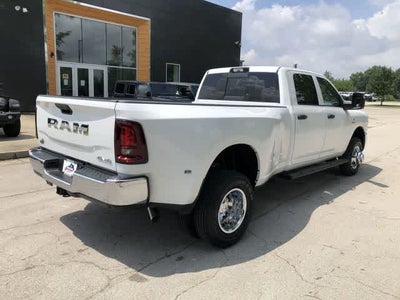 2026 RAM 3500 RAM 3500 TRADESMAN CREW CAB 4X4 8' BOX