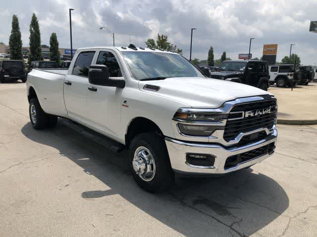 2026 RAM 3500 RAM 3500 TRADESMAN CREW CAB 4X4 8' BOX