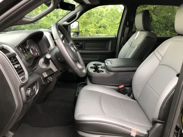 2026 RAM 3500 RAM 3500 TRADESMAN CREW CAB 4X4 8' BOX