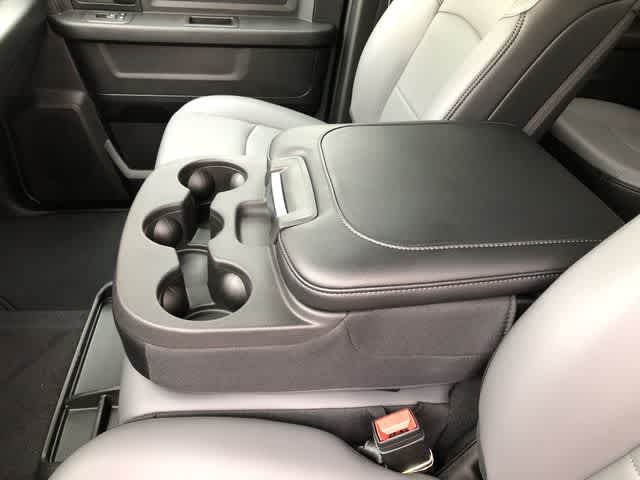 2026 RAM 3500 RAM 3500 TRADESMAN CREW CAB 4X4 8' BOX