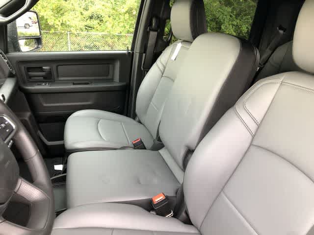 2026 RAM 3500 RAM 3500 TRADESMAN CREW CAB 4X4 8' BOX