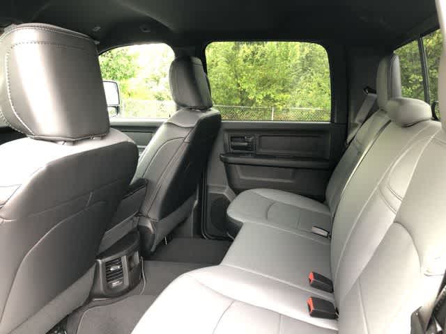 2026 RAM 3500 RAM 3500 TRADESMAN CREW CAB 4X4 8' BOX