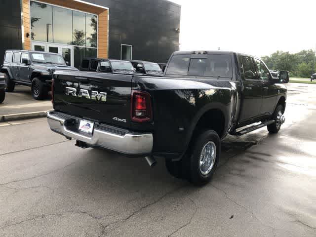 2026 RAM 3500 RAM 3500 TRADESMAN CREW CAB 4X4 8' BOX