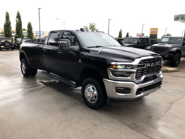2026 RAM 3500 RAM 3500 TRADESMAN CREW CAB 4X4 8' BOX