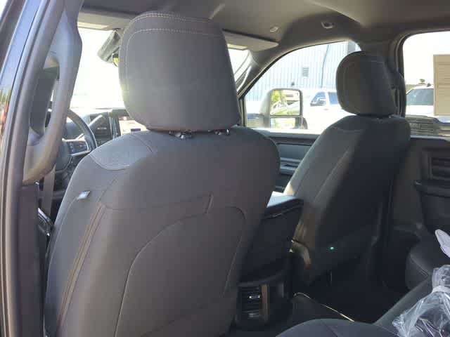 2026 RAM 3500 RAM 3500 TRADESMAN CREW CAB 4X4 8' BOX