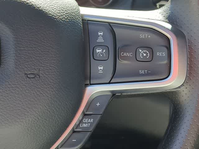 2026 RAM 3500 RAM 3500 TRADESMAN CREW CAB 4X4 8' BOX