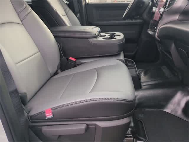 2026 RAM 3500 RAM 3500 TRADESMAN CREW CAB 4X4 8' BOX