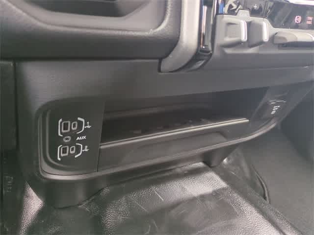 2026 RAM 3500 RAM 3500 TRADESMAN CREW CAB 4X4 8' BOX