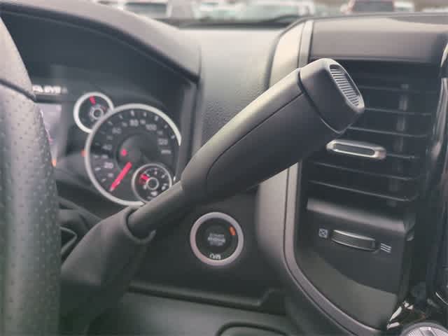 2026 RAM 3500 RAM 3500 TRADESMAN CREW CAB 4X4 8' BOX