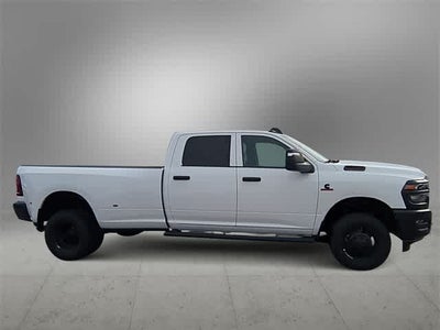 2026 RAM 3500 RAM 3500 TRADESMAN CREW CAB 4X4 8' BOX