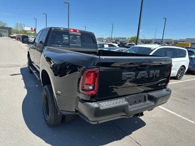 2026 RAM 3500 RAM 3500 TRADESMAN CREW CAB 4X4 8' BOX