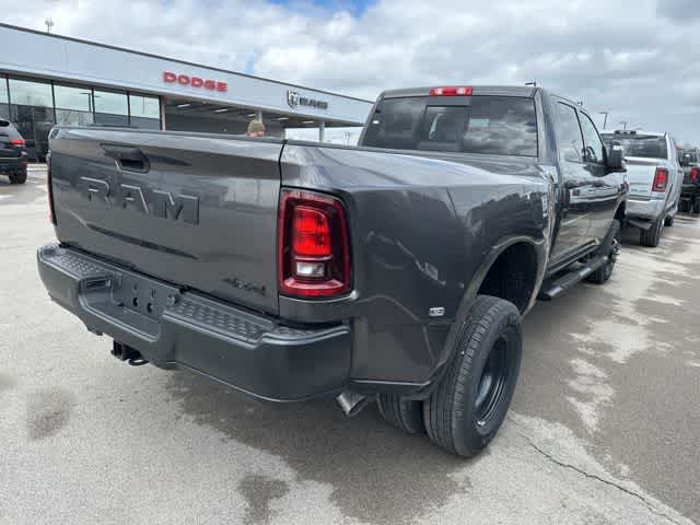 2026 RAM 3500 RAM 3500 TRADESMAN CREW CAB 4X4 8' BOX