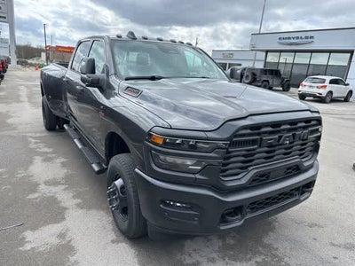 2026 RAM 3500 RAM 3500 TRADESMAN CREW CAB 4X4 8' BOX