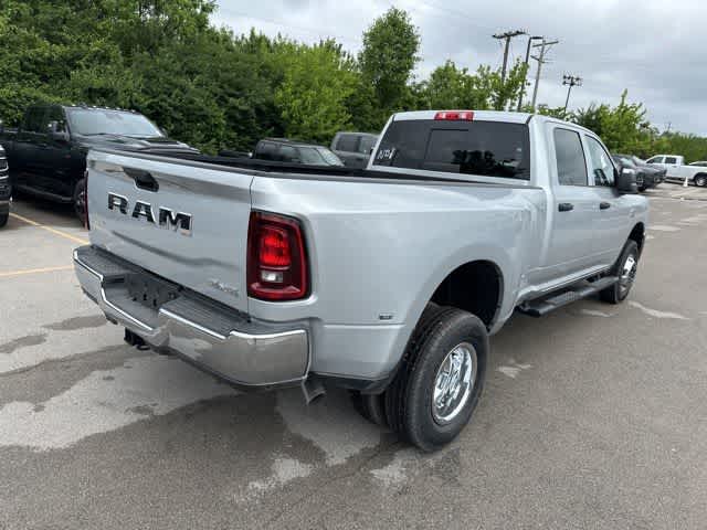 2026 RAM 3500 RAM 3500 TRADESMAN CREW CAB 4X4 8' BOX