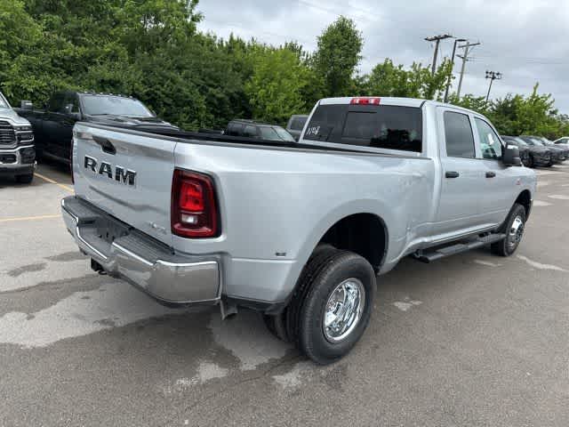 2026 RAM 3500 RAM 3500 TRADESMAN CREW CAB 4X4 8' BOX