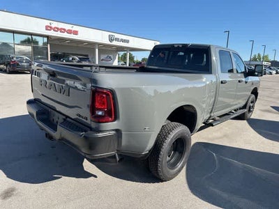 2026 RAM 3500 RAM 3500 TRADESMAN CREW CAB 4X4 8' BOX