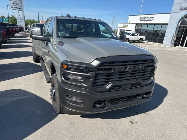 2026 RAM 3500 RAM 3500 TRADESMAN CREW CAB 4X4 8' BOX