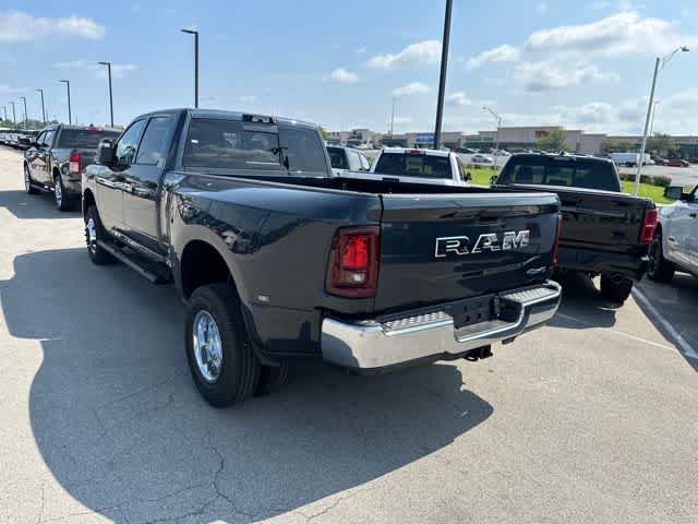 2026 RAM 3500 RAM 3500 TRADESMAN CREW CAB 4X4 8' BOX