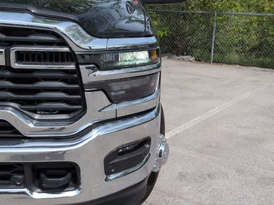 2026 RAM 3500 RAM 3500 TRADESMAN CREW CAB 4X4 8' BOX