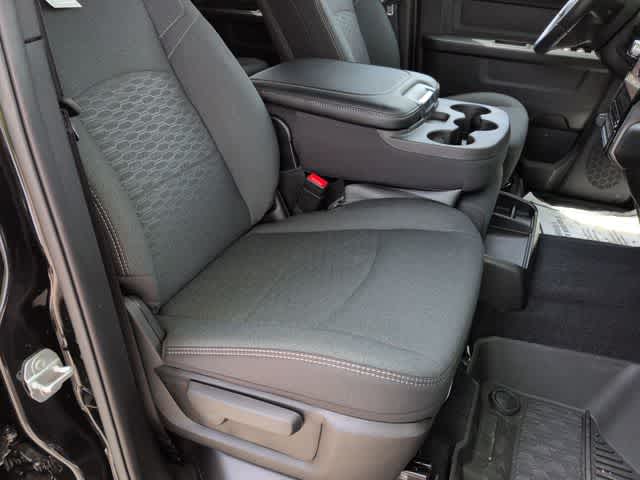 2026 RAM 3500 RAM 3500 TRADESMAN CREW CAB 4X4 8' BOX