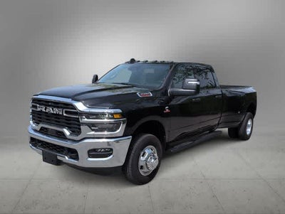 2026 RAM 3500 RAM 3500 TRADESMAN CREW CAB 4X4 8' BOX