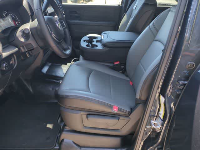 2026 RAM 3500 RAM 3500 TRADESMAN CREW CAB 4X4 8' BOX