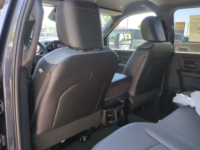 2026 RAM 3500 RAM 3500 TRADESMAN CREW CAB 4X4 8' BOX
