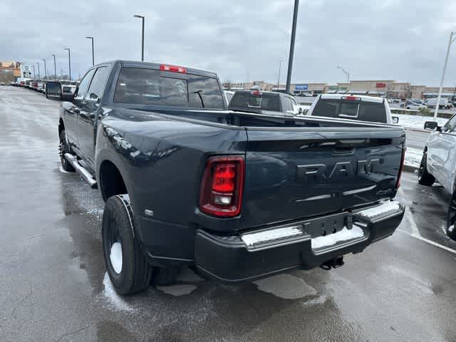 2026 RAM 3500 RAM 3500 TRADESMAN CREW CAB 4X4 8' BOX