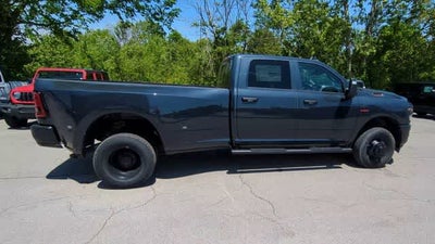 2026 RAM 3500 RAM 3500 TRADESMAN CREW CAB 4X4 8' BOX
