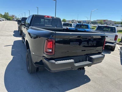 2026 RAM 3500 RAM 3500 TRADESMAN CREW CAB 4X4 8' BOX