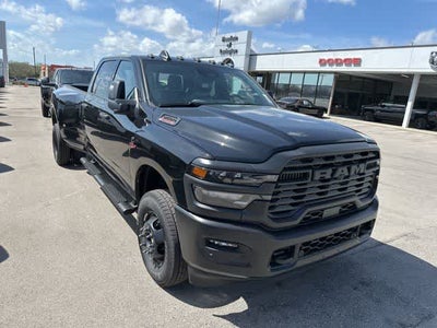 2026 RAM 3500 RAM 3500 TRADESMAN CREW CAB 4X4 8' BOX