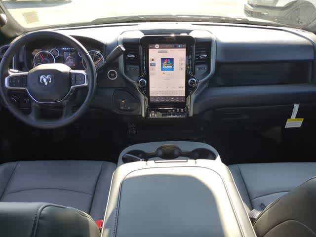 2026 RAM 3500 RAM 3500 TRADESMAN CREW CAB 4X4 8' BOX