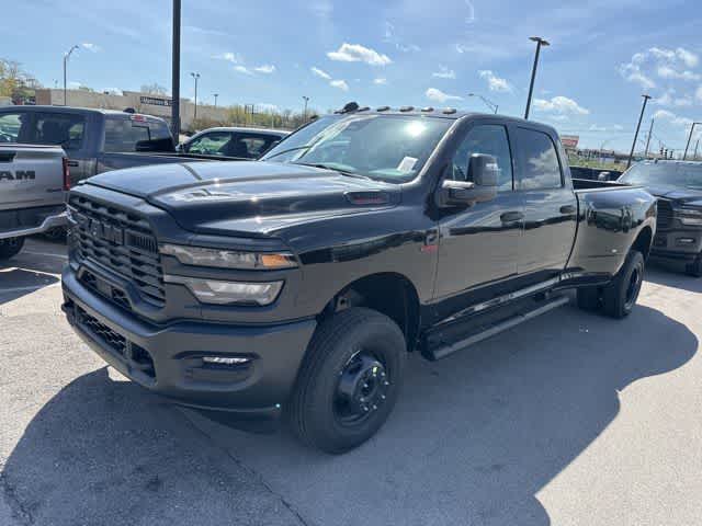 2026 RAM 3500 RAM 3500 TRADESMAN CREW CAB 4X4 8' BOX