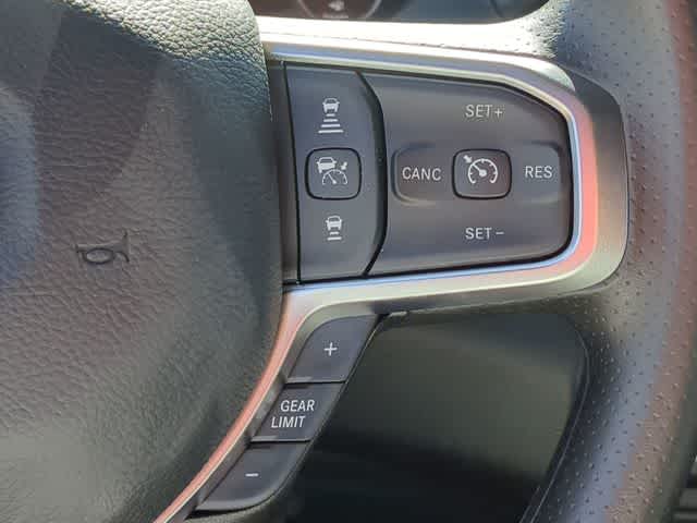 2026 RAM 3500 RAM 3500 TRADESMAN CREW CAB 4X4 8' BOX