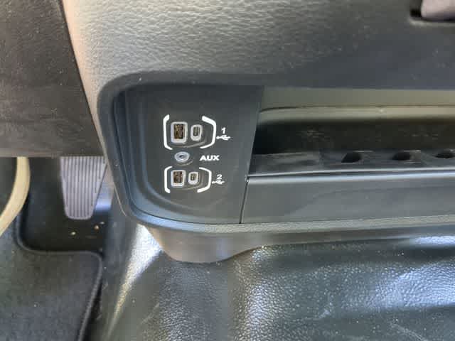 2026 RAM 3500 RAM 3500 TRADESMAN CREW CAB 4X4 8' BOX