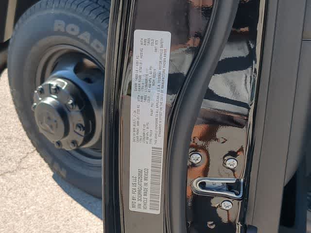 2026 RAM 3500 RAM 3500 TRADESMAN CREW CAB 4X4 8' BOX