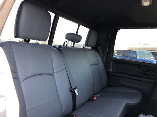 2026 RAM 3500 RAM 3500 TRADESMAN CREW CAB 4X4 8' BOX