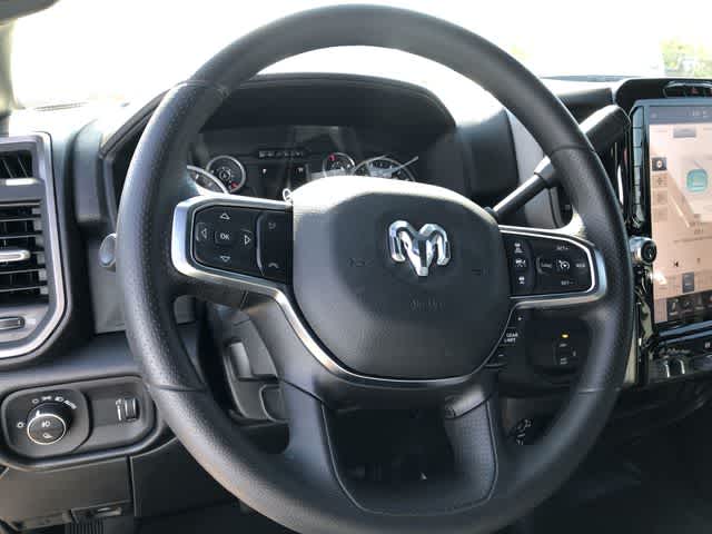 2026 RAM 3500 RAM 3500 TRADESMAN CREW CAB 4X4 8' BOX