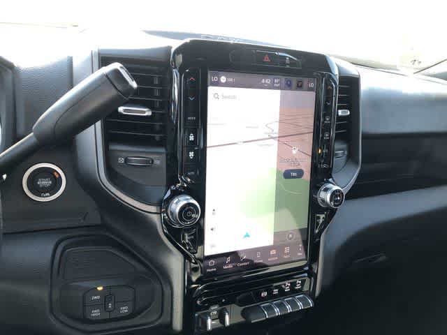 2026 RAM 3500 RAM 3500 TRADESMAN CREW CAB 4X4 8' BOX