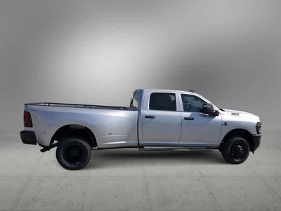 2026 RAM 3500 RAM 3500 TRADESMAN CREW CAB 4X4 8' BOX