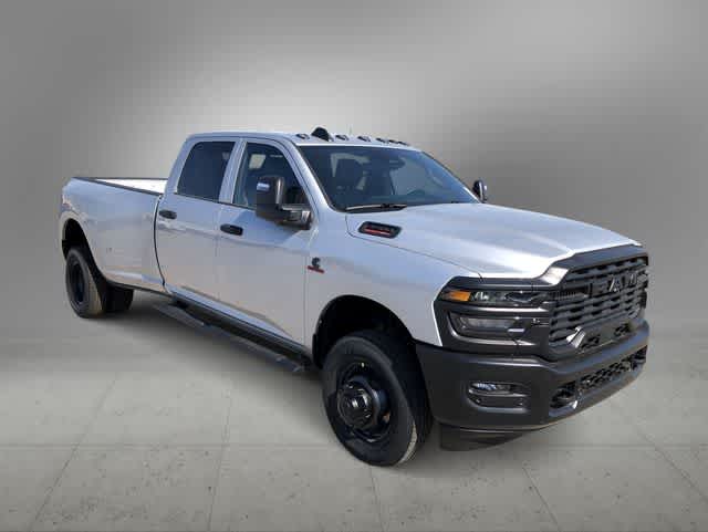 2026 RAM 3500 RAM 3500 TRADESMAN CREW CAB 4X4 8' BOX